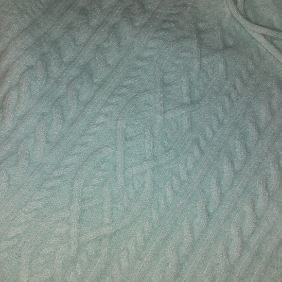 Court & Rowe Sweater Hoodie - Picture 5 of 5